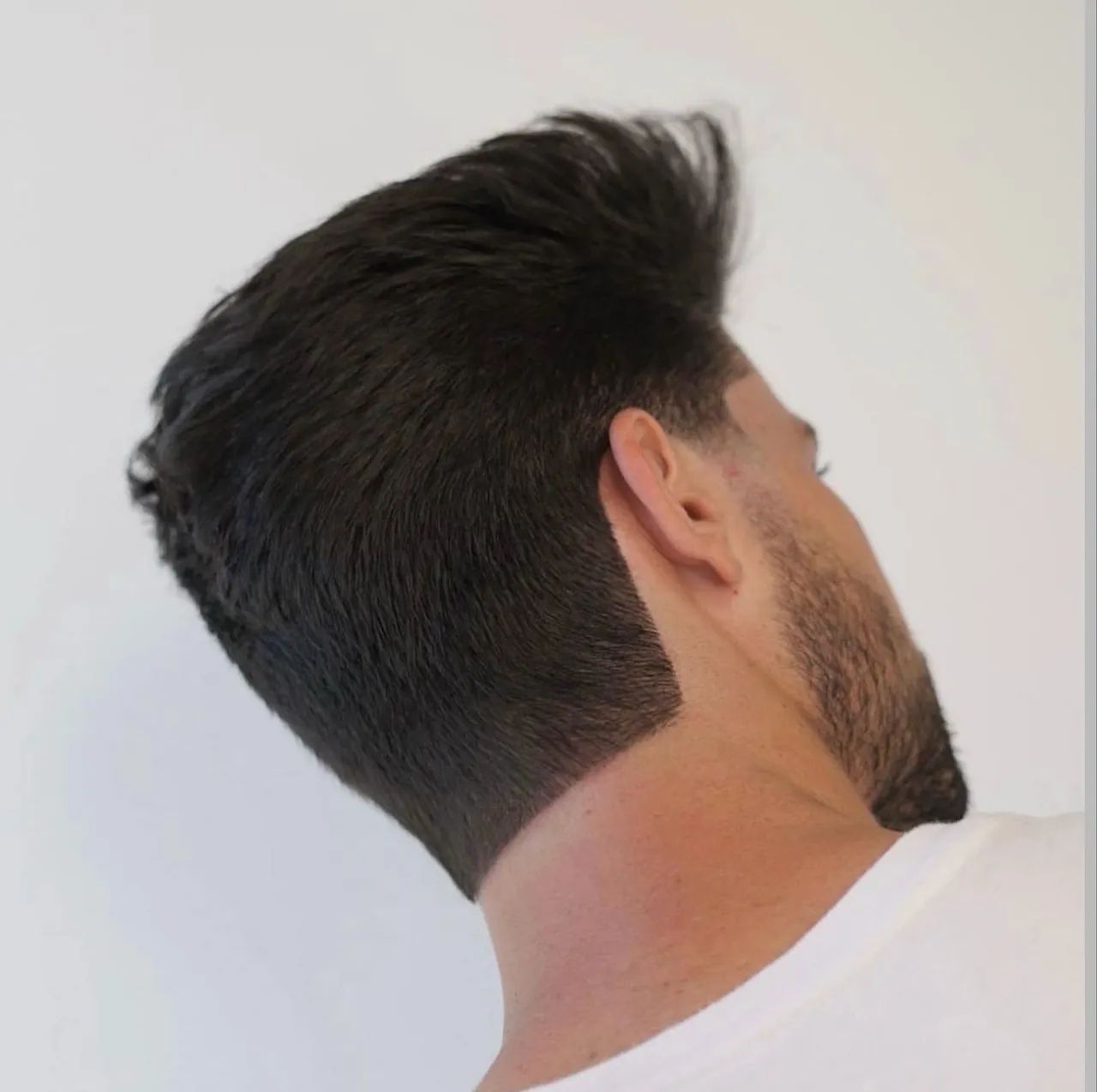 CURSO DE BARBEIRO  - Foto 2