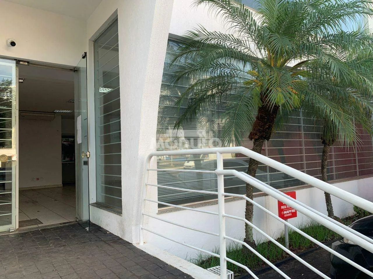 Loja comercial disponível para locação no bairro Lidice.