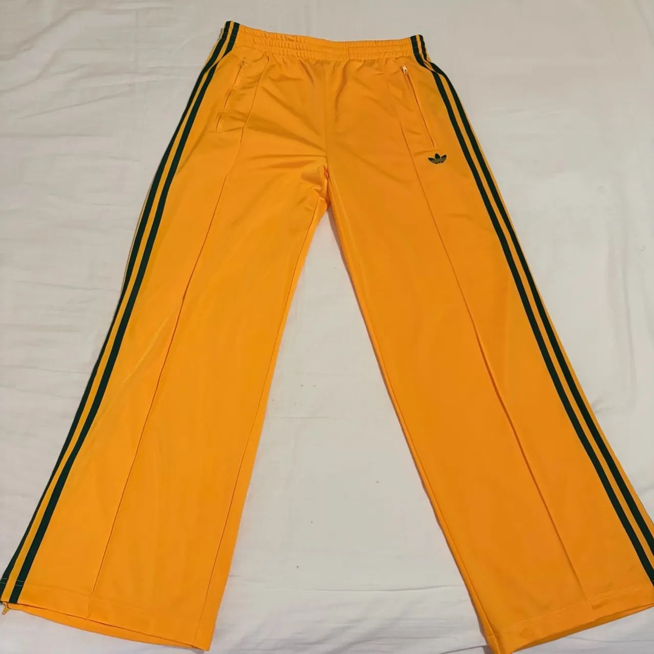 calça adidas adicolor firebird m
