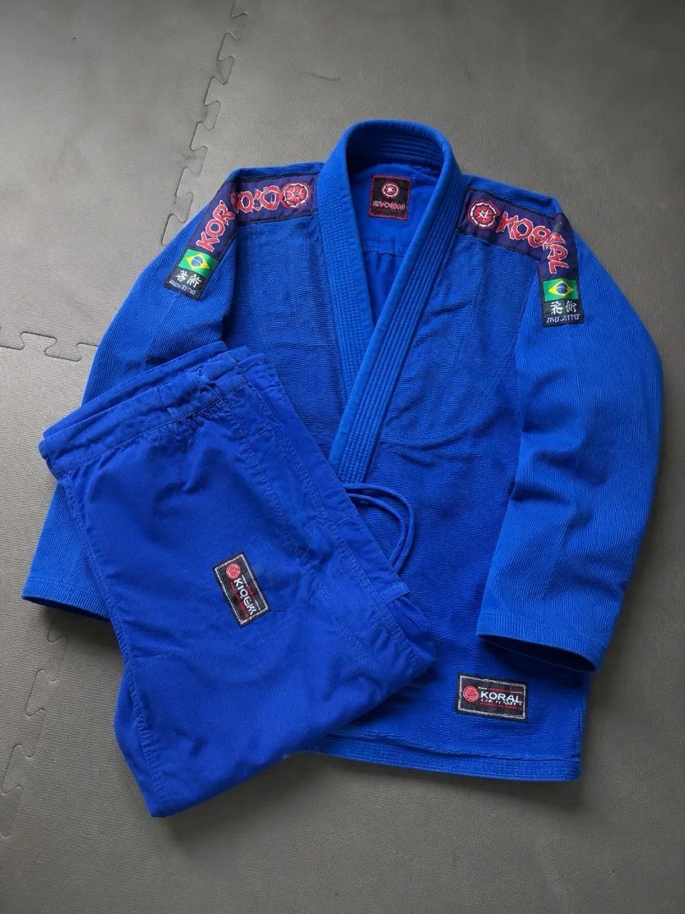 Kimono azul em perfeito estado !