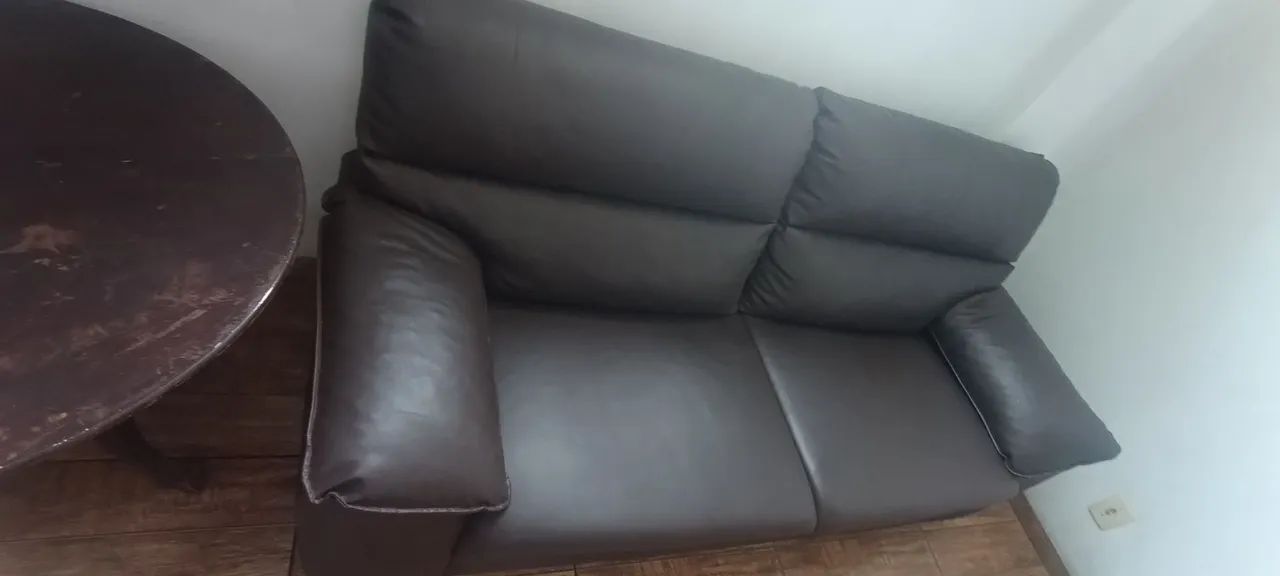 SOFÁ CORINO MARROM 3 LUGARES - Foto 3