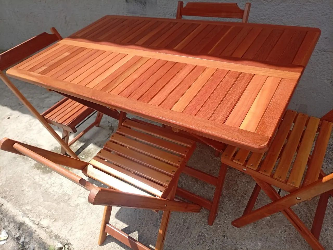 Conjunto de Mesas Dobráveis Paraju 