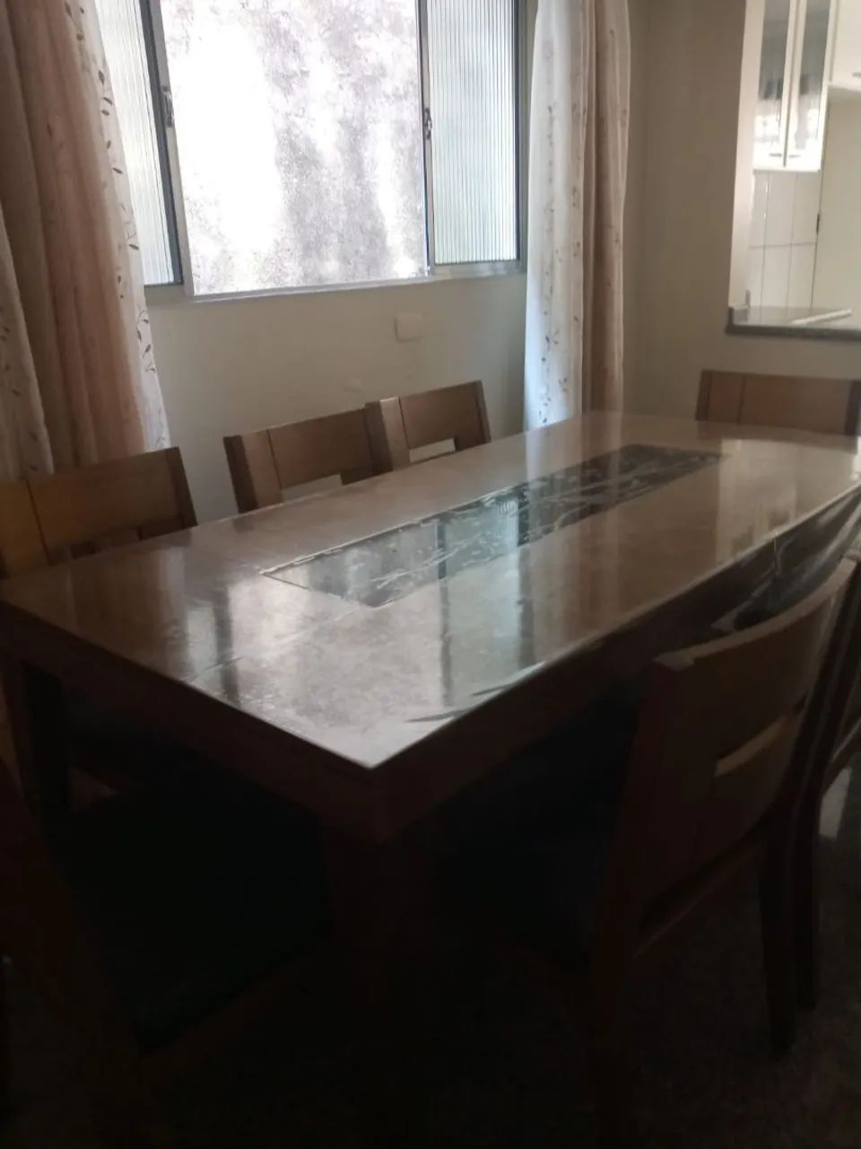 Mesa de Jantar 8 lugares + Aparador Buffet + Espelho - Foto 3