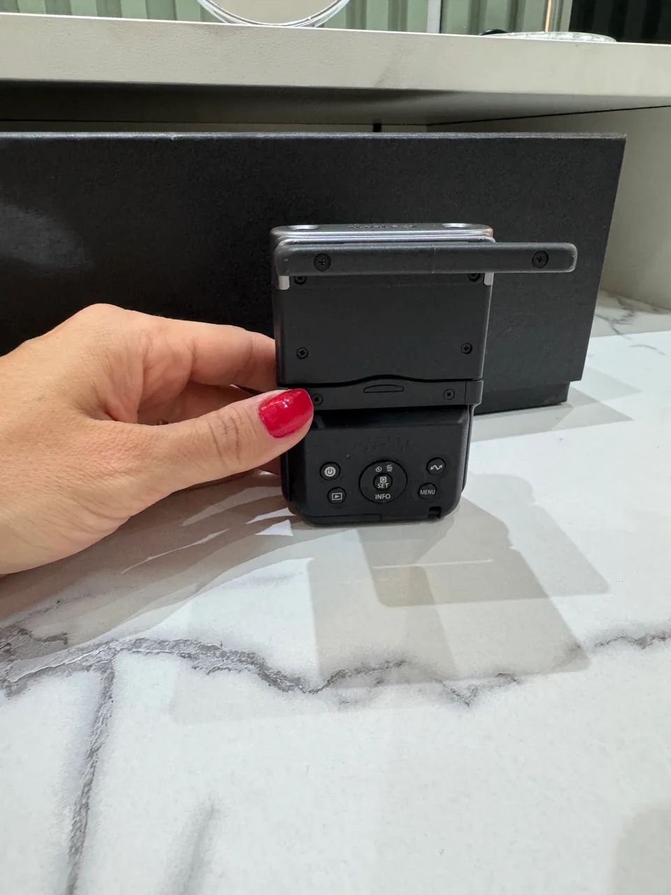 Câmera Canon Powershot V10 - Foto 6