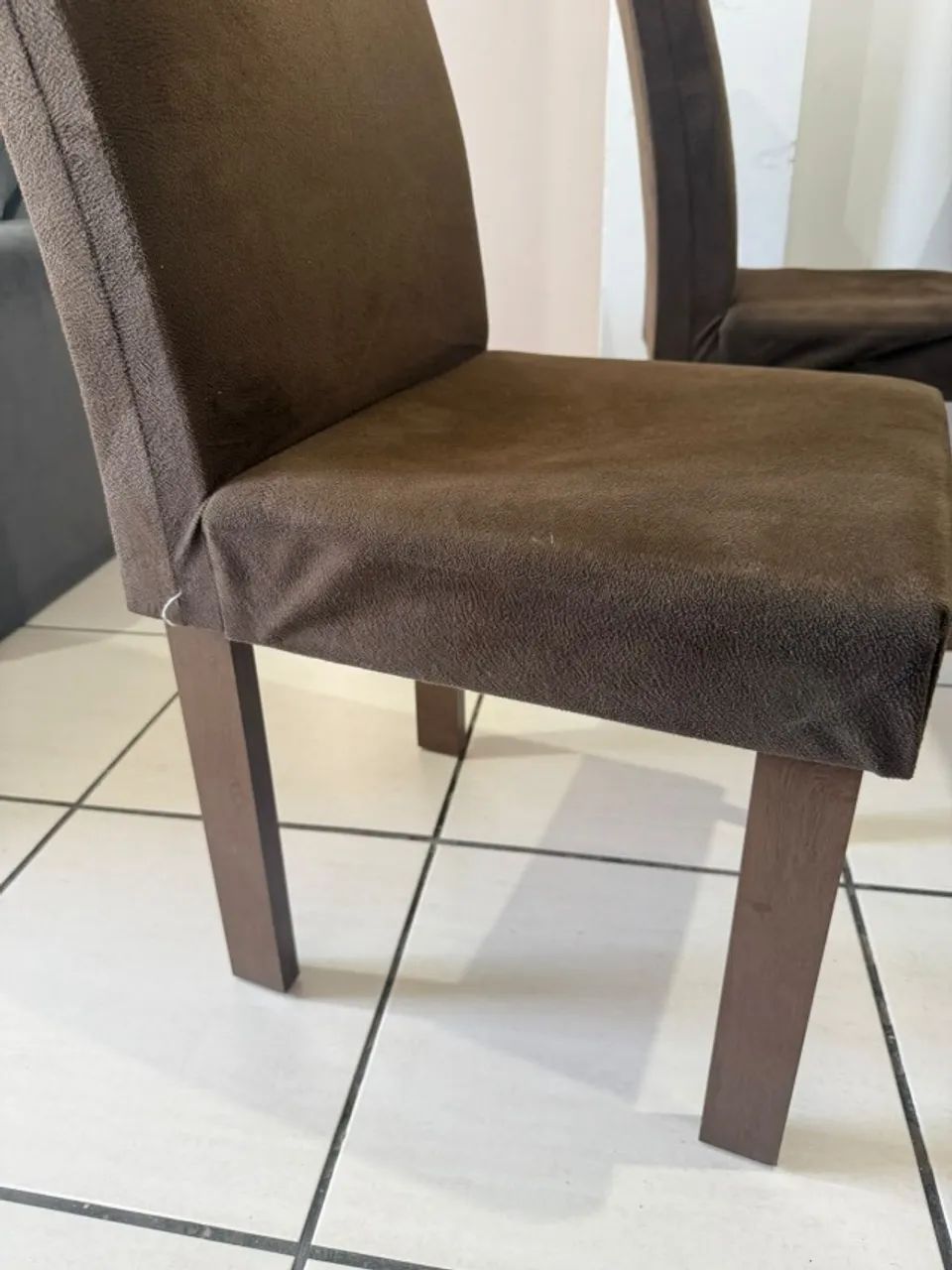 Mesa de Jantar Moderna com Tampo de Vidro + 4 Cadeiras - 4 Lugares - Foto 4