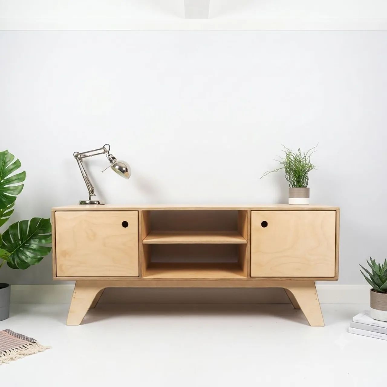 Rack de TV Estilo Mid-Century Modern em Madeira Compensada