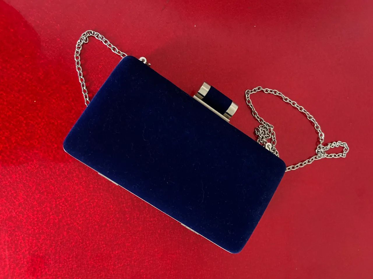 Bolsa clutch com acabamento em veludo  - Foto 2