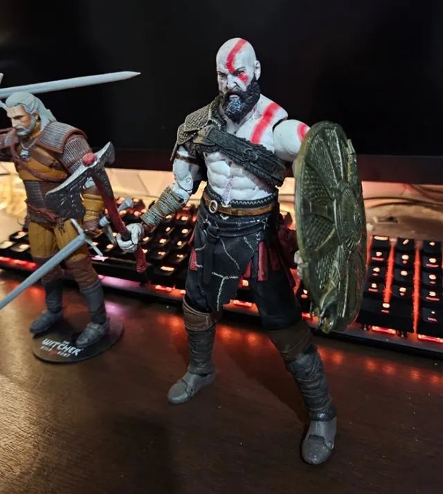 Action Figure God of War - The Witcher 3 - Foto 3