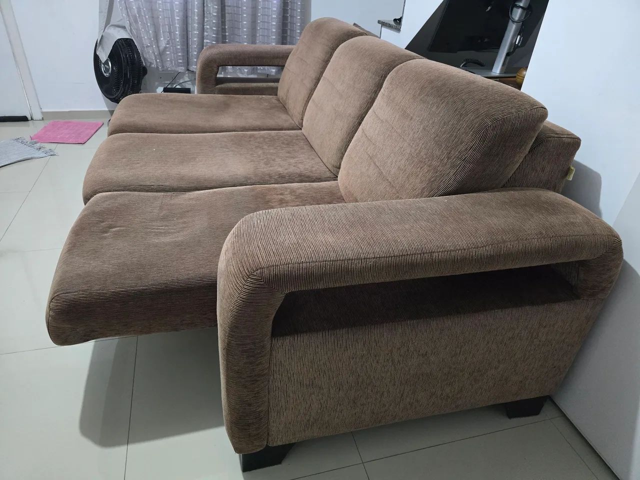 Sofa 3 lugares, retratil - Foto 2