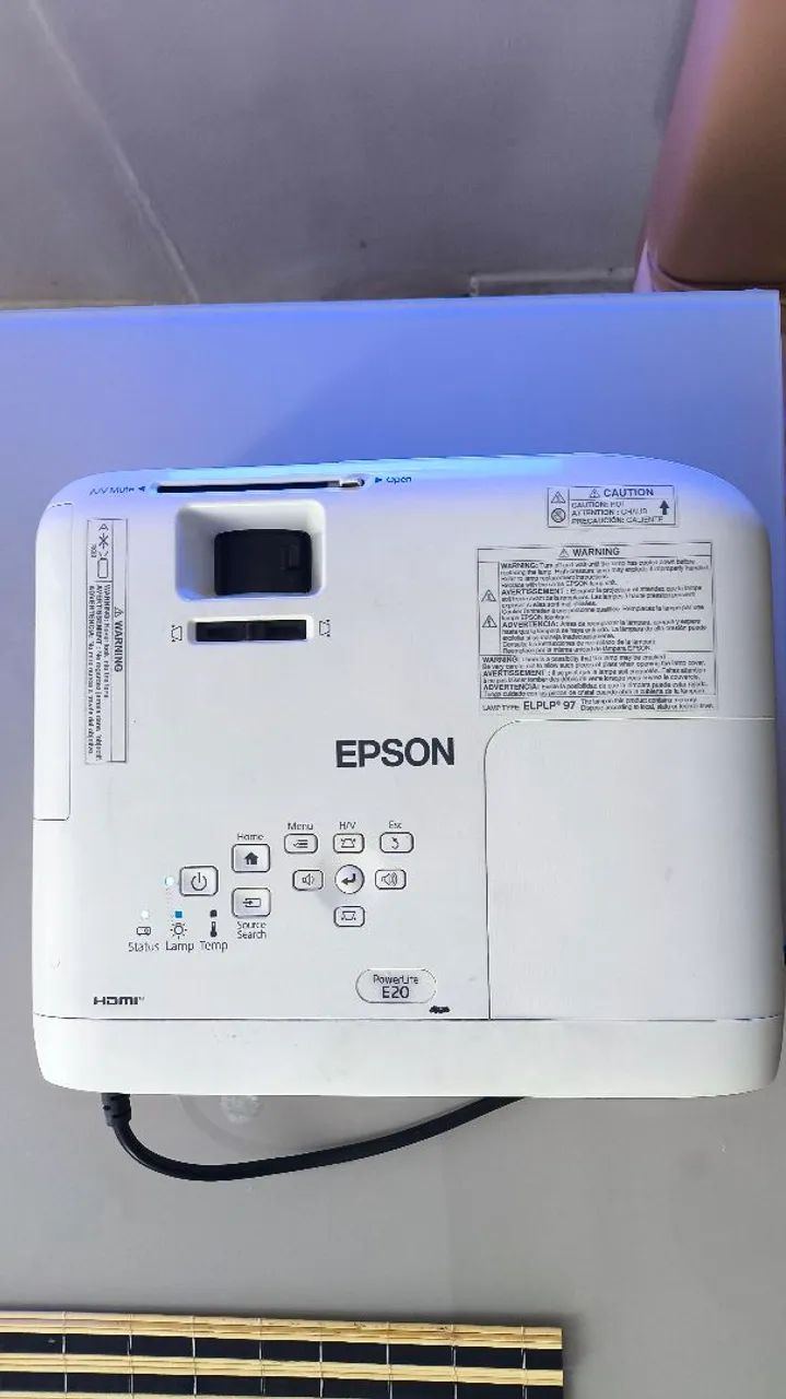 Projetor Epson E20  - Foto 2