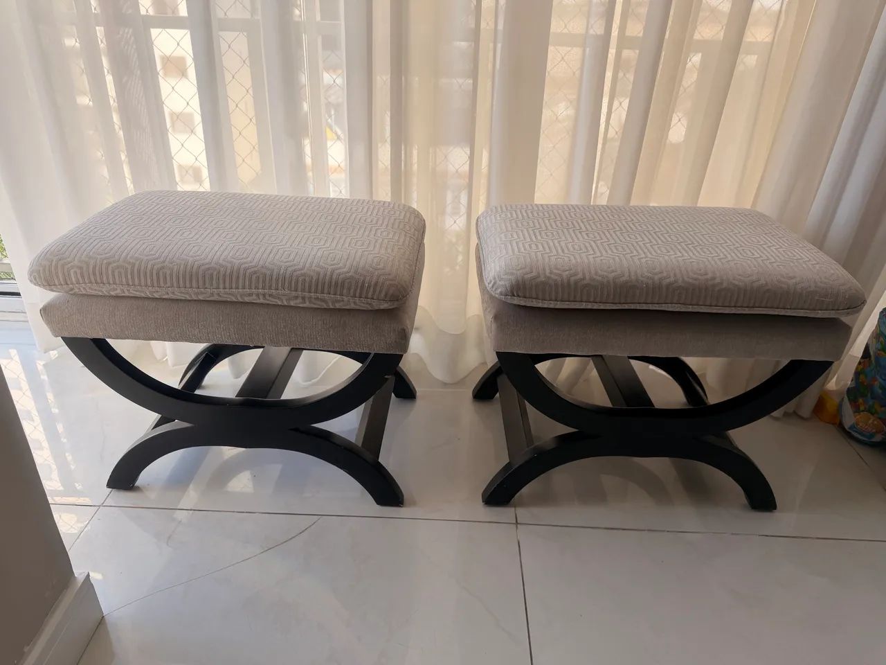 Poltronas Cinza Claro - Foto 2