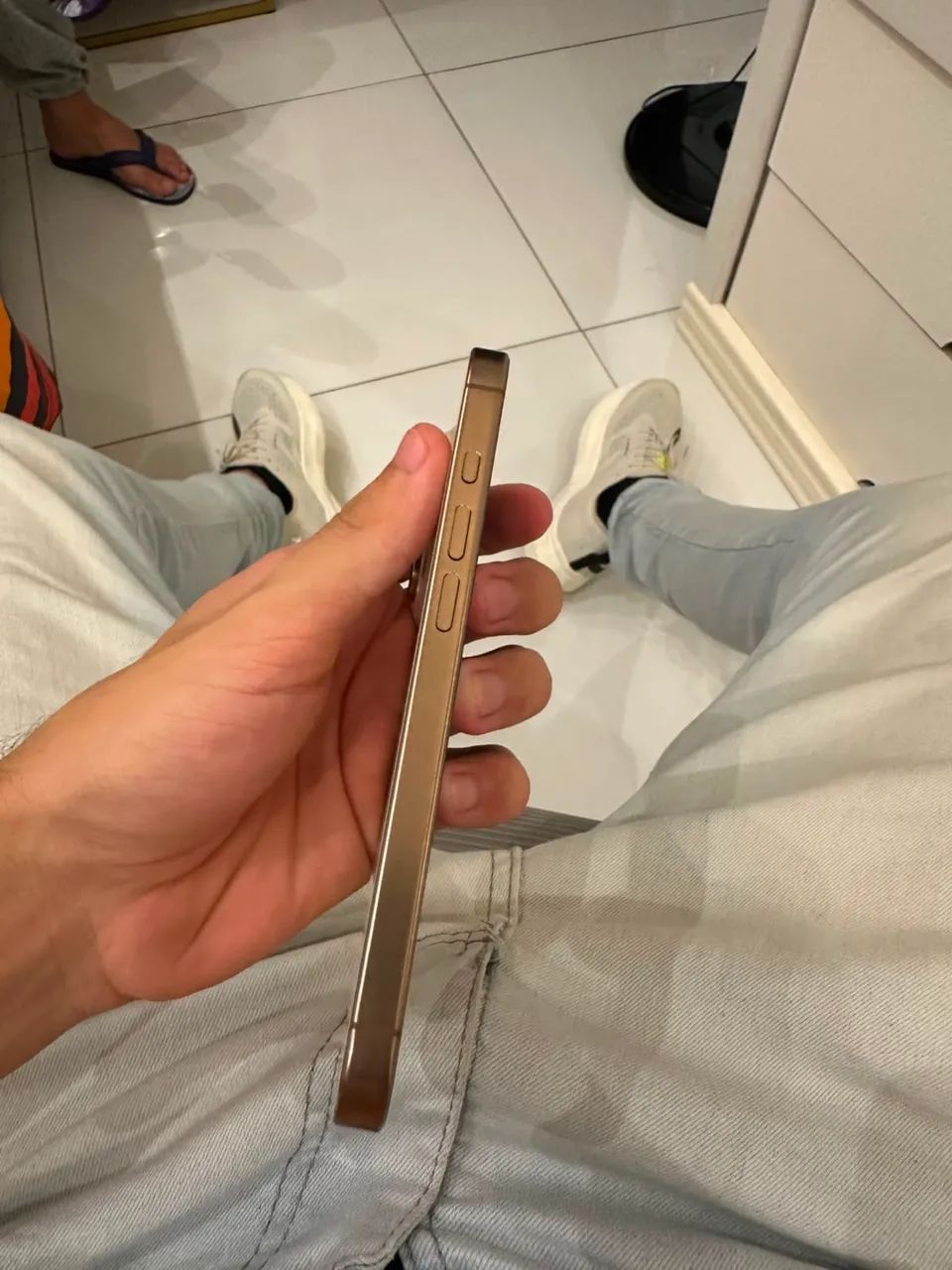 iPhone 16 pro 128gb - Foto 3