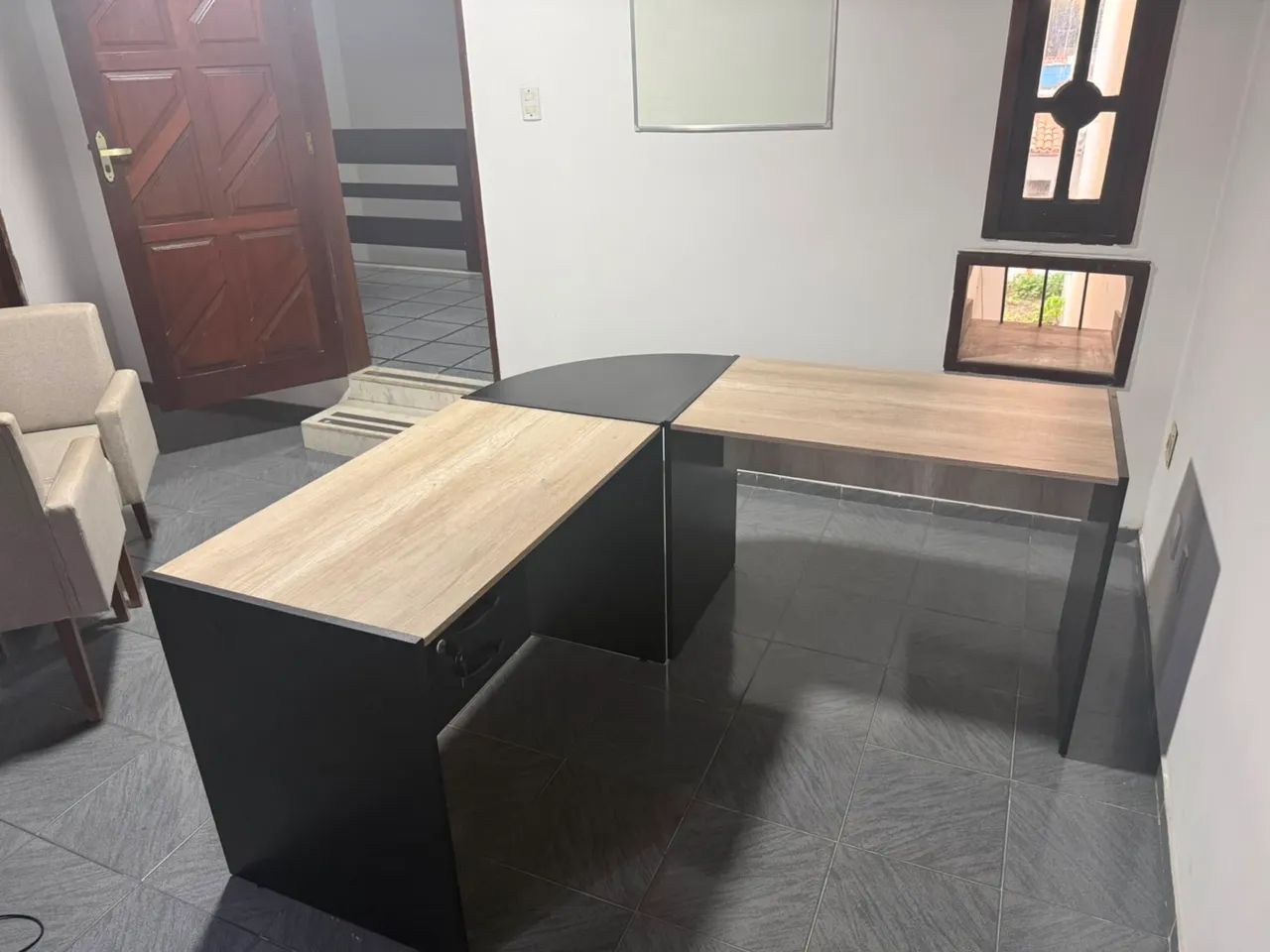 VENDO MESA DE ESCRITORIO - Foto 2