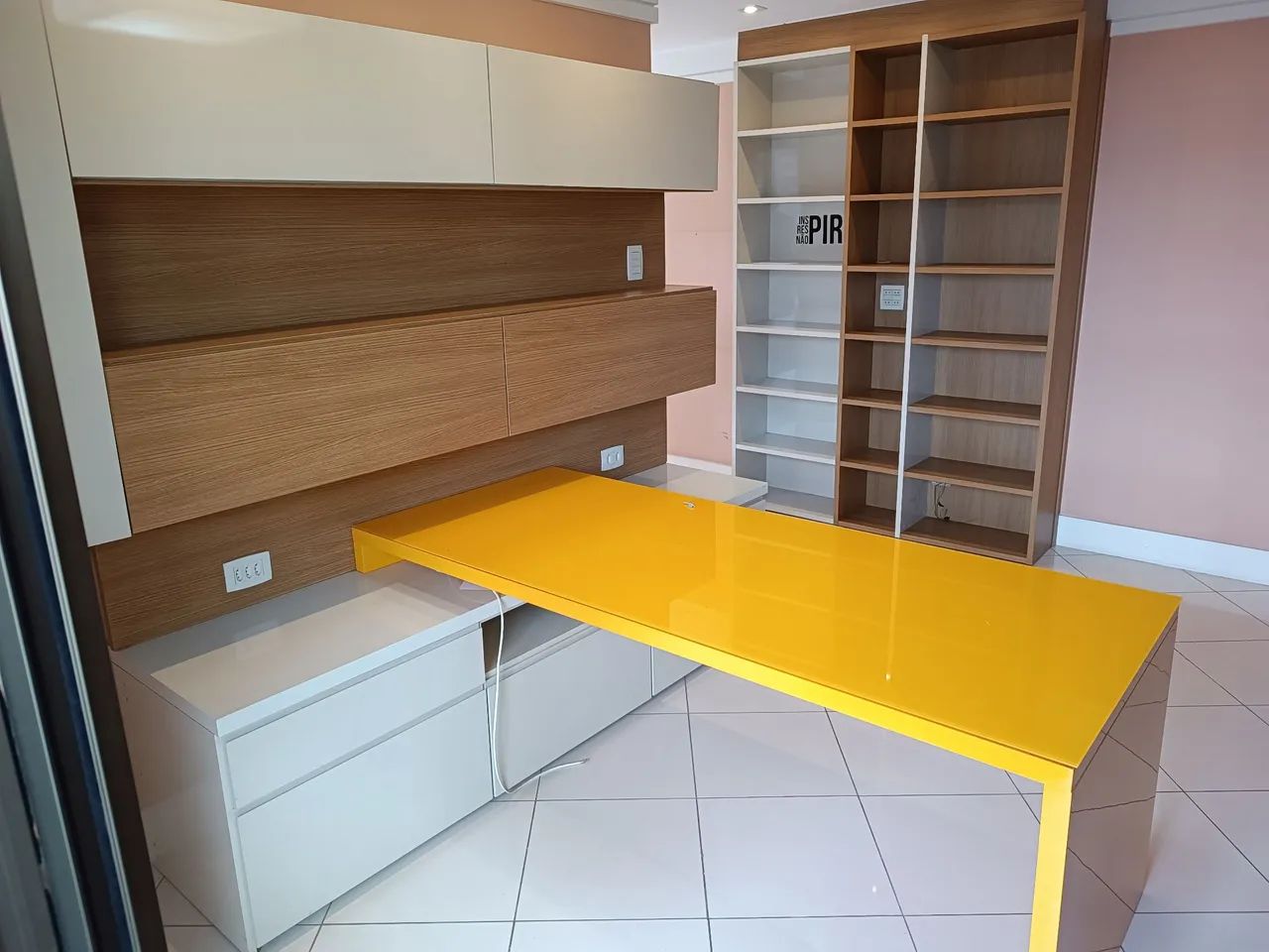 Escritório planejado LACCA65171895782403123