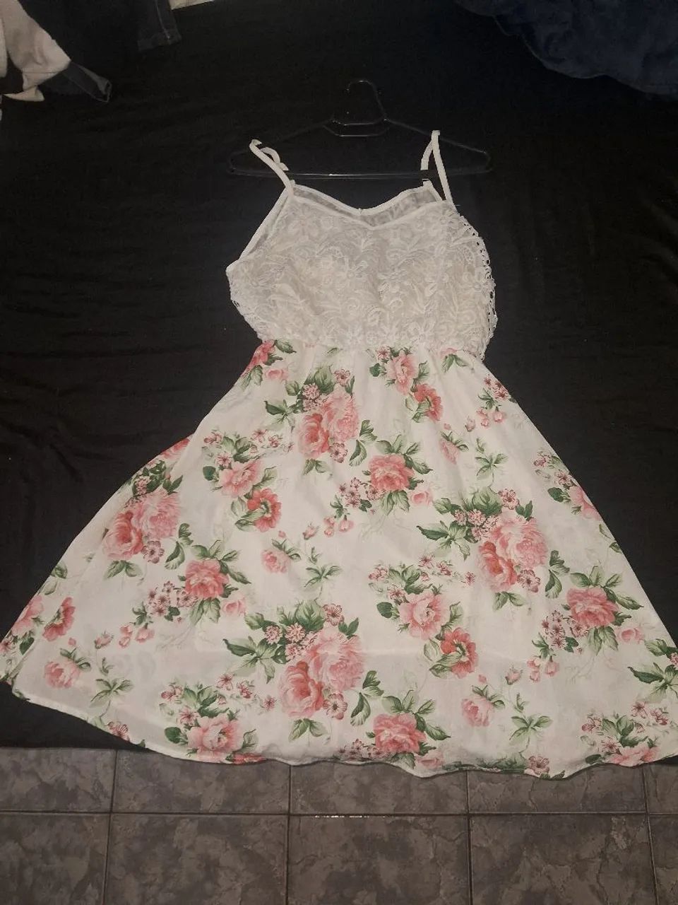 Roupas femininas - Foto 2