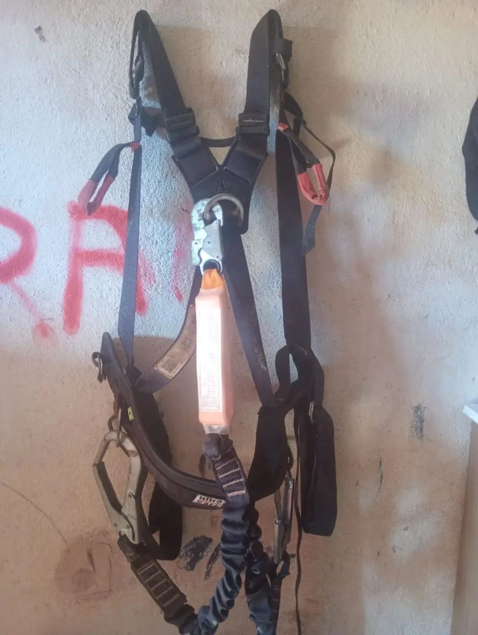 Vendo 2 cintos de segurança  - Foto 2