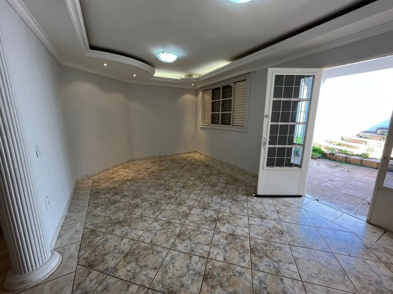 CHACARA COM 04 QUARTOS SENDO 2 SUITES NO SETOR VILA MORAIS - Foto 2