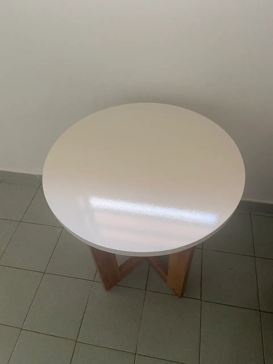 Mesinha lateral pouco usada - Foto 3