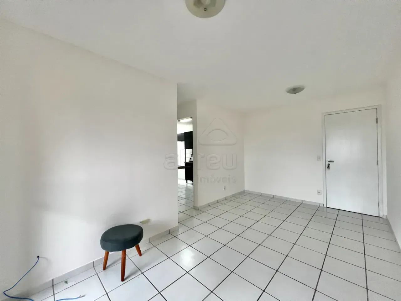 APARTAMENTO SEMIMOBILIADO PARA ALUGUEL - Foto 2