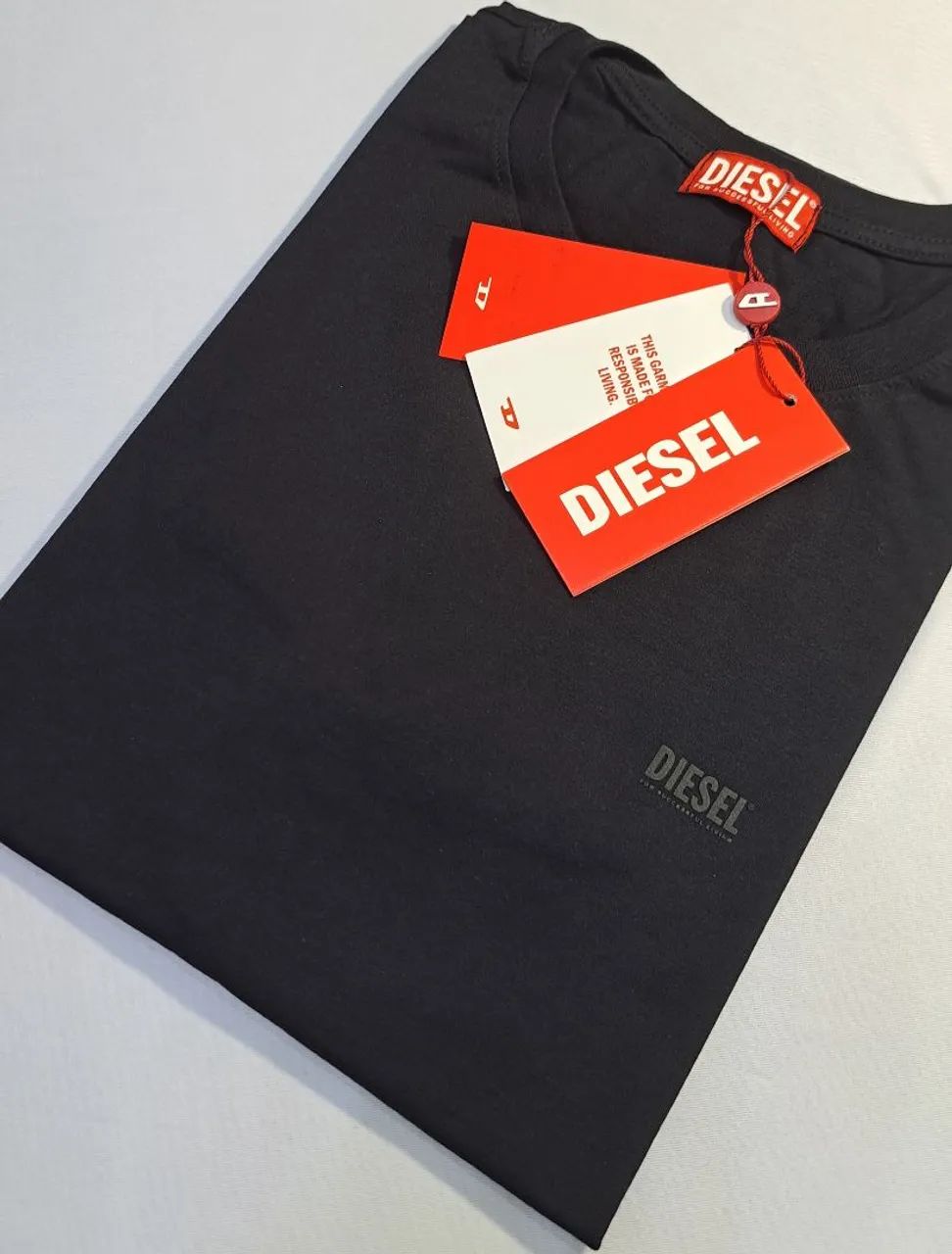 Camiseta Diesel Preta - Foto 4