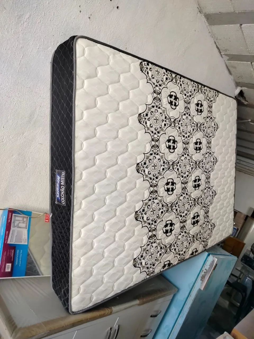 Colchao semi novo