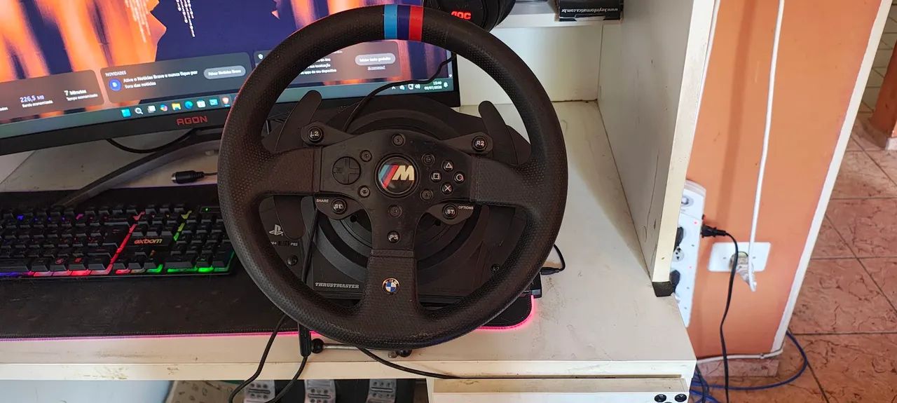 Volante thrustmaster t300rs gt com cambio  - Foto 4
