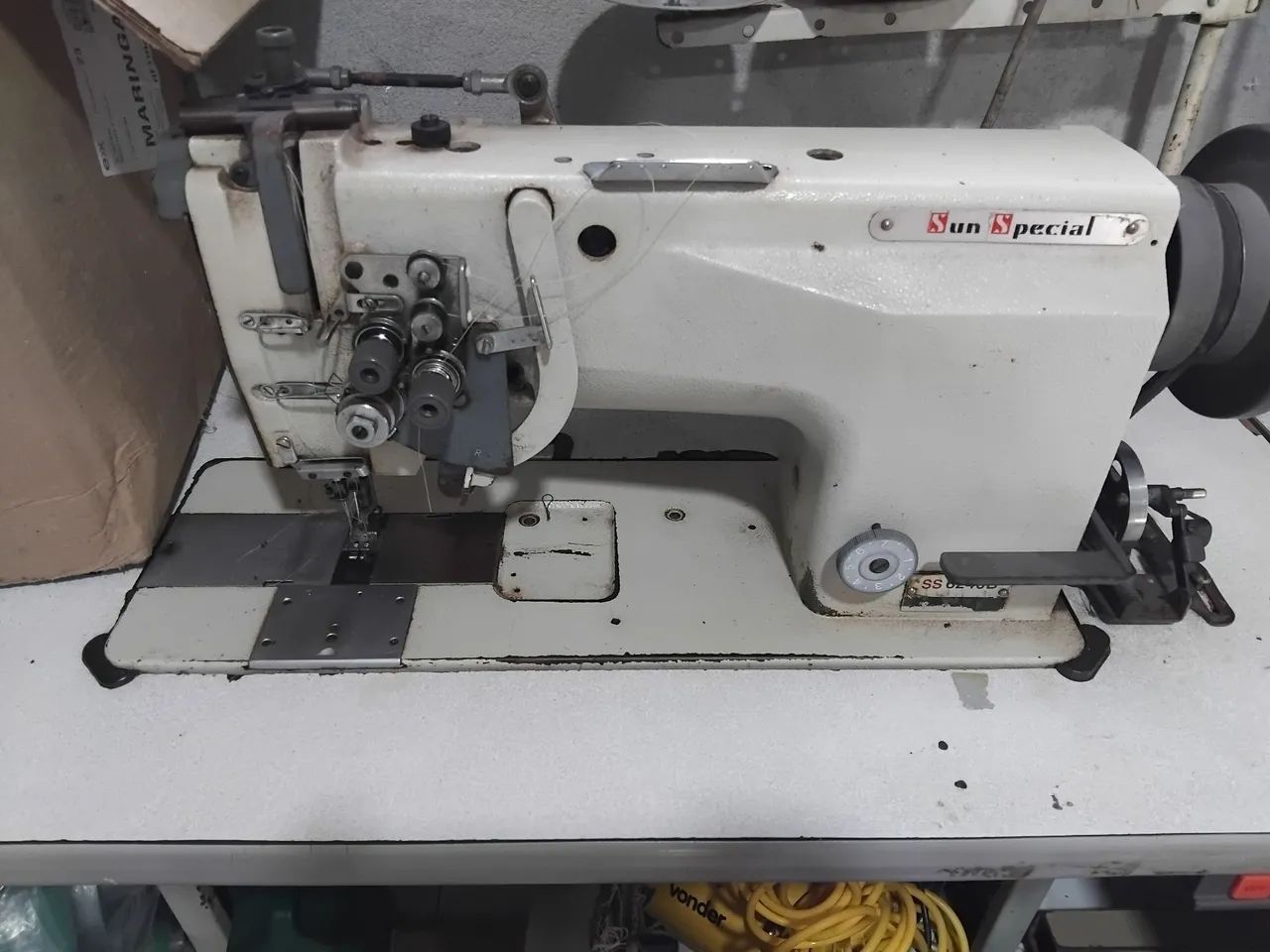 Vende se maquina de costura industrial  - Foto 2