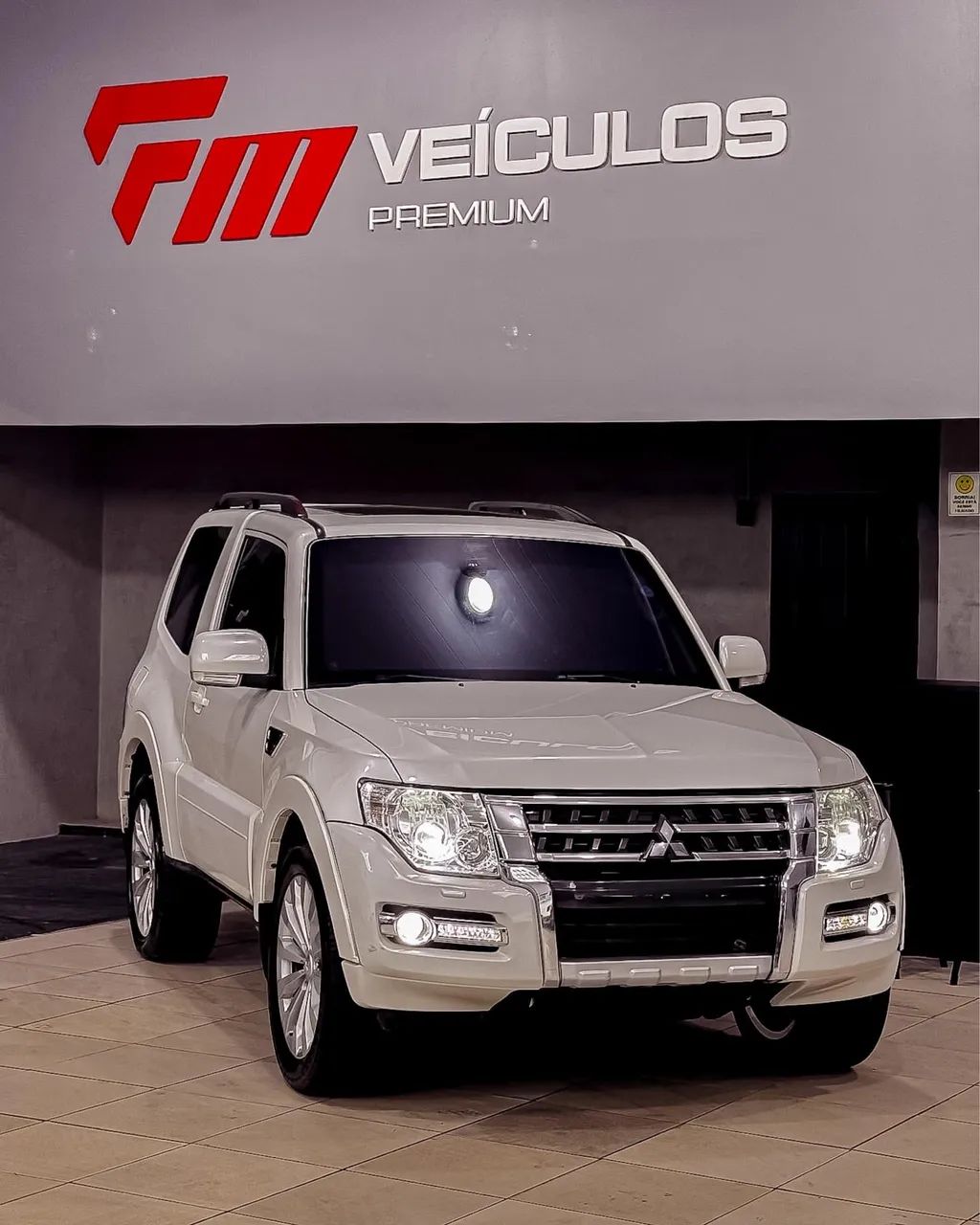 Mitsubishi Pajero 2015