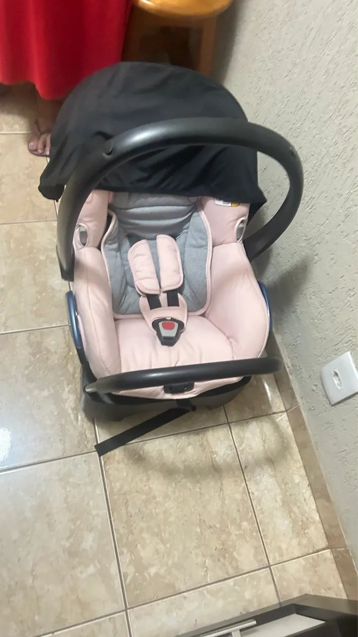 Bebê conforto carro 