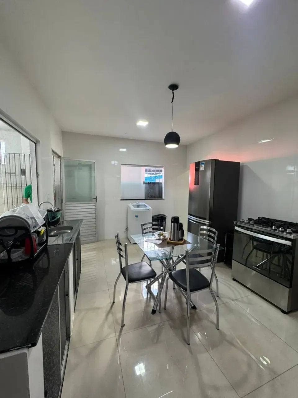 VENDO LINDA CASA REFORMADA DE 2/4 SENDO 1 SUÍTE NA CIDADE NOVA 6 - Foto 2