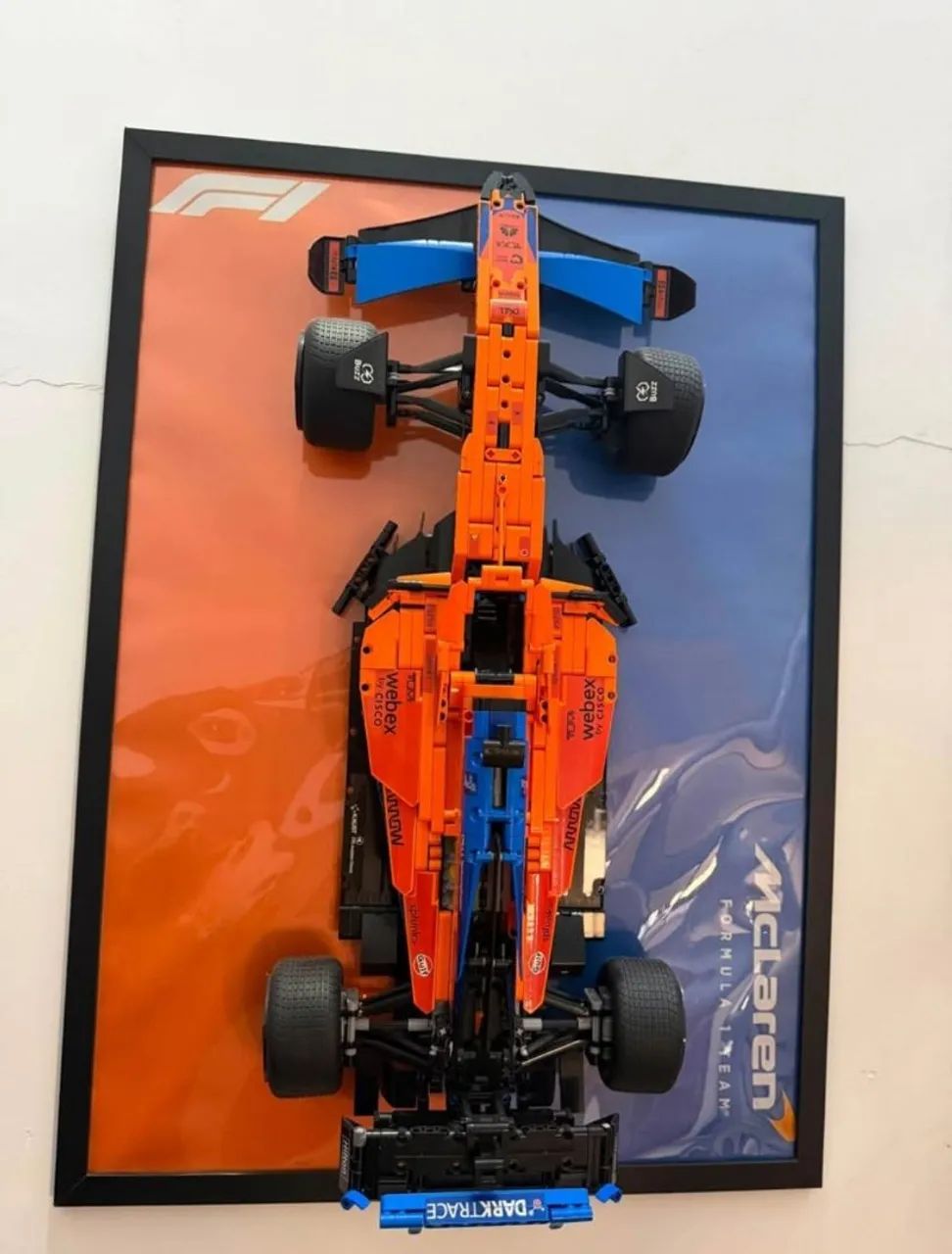  CARROS de  F1  já montado com quadro expositor  - Foto 3