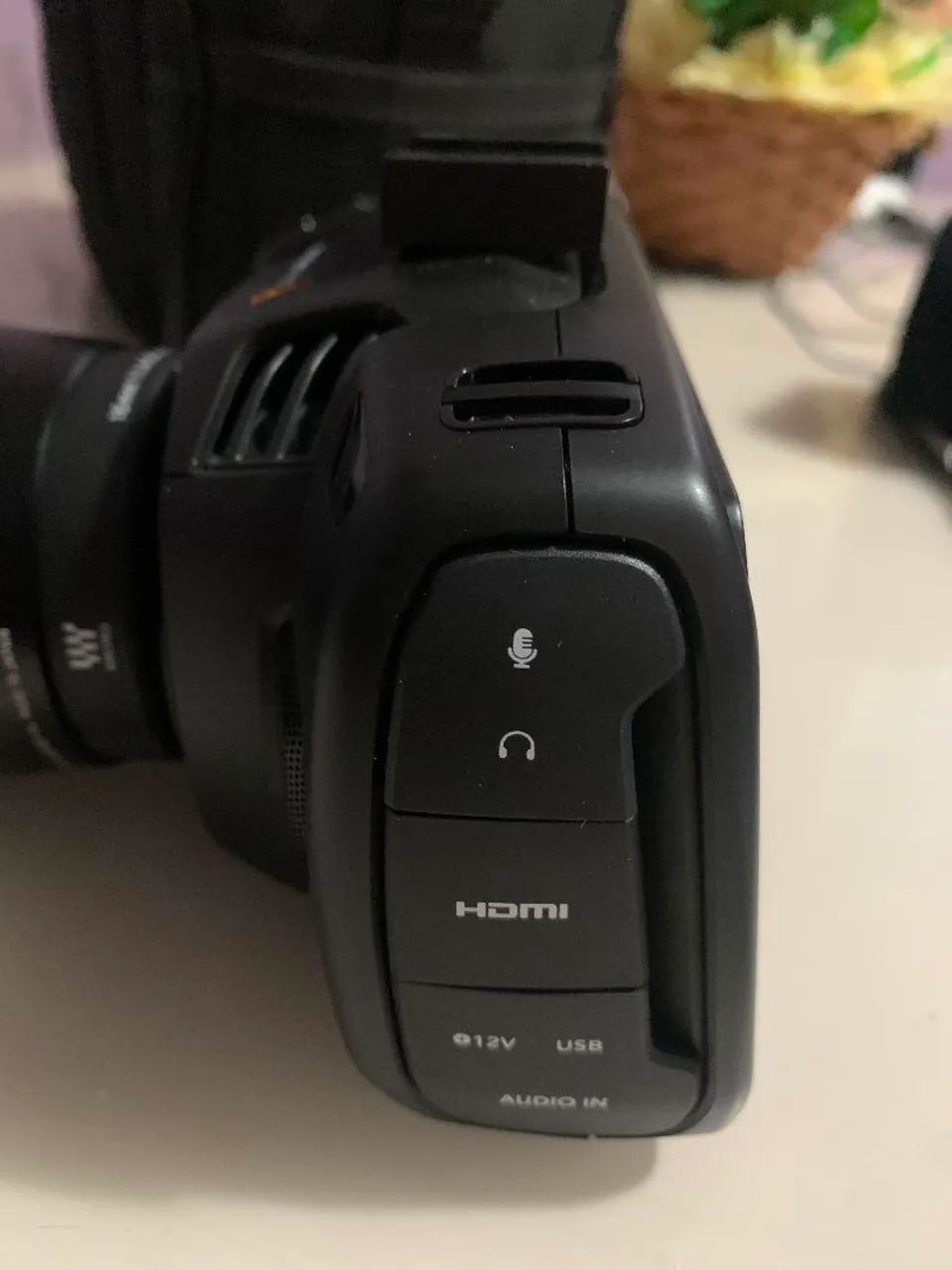 blackmagic pocket cinema 4k com 16mm 1.4 - Foto 3