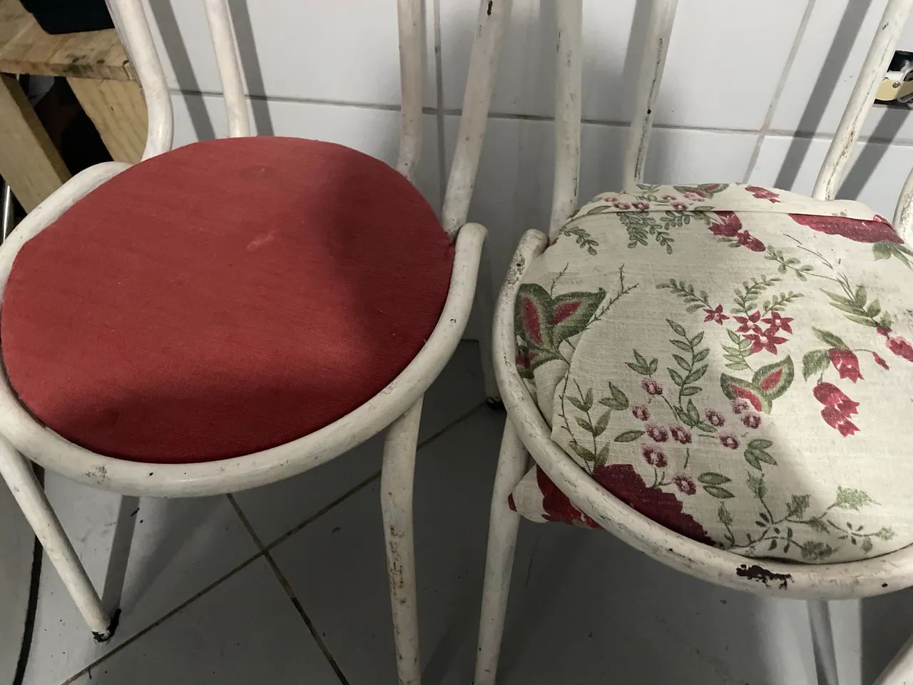 Par de Cadeiras de Metal - Ideal para Reforma - Foto 2