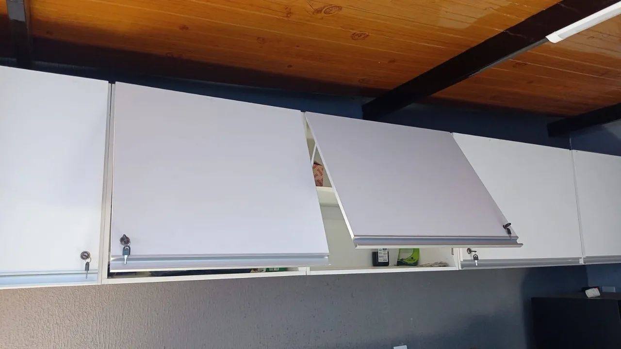 Vendo móveis e utensílios variados 