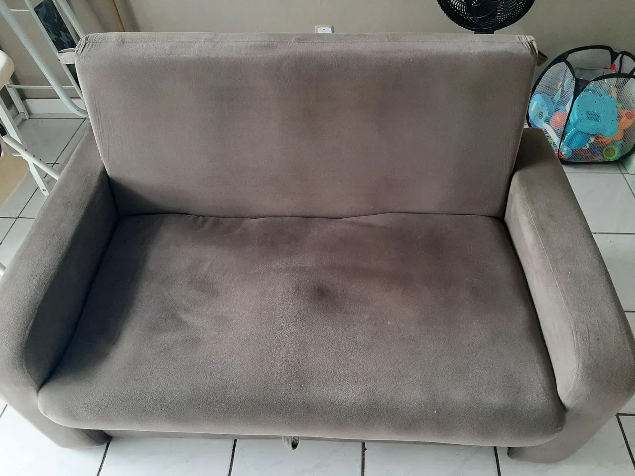 Sofá cama com baú 