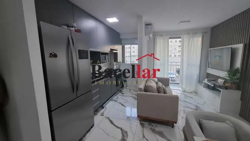 Apartamento : / Residencial / Curicica