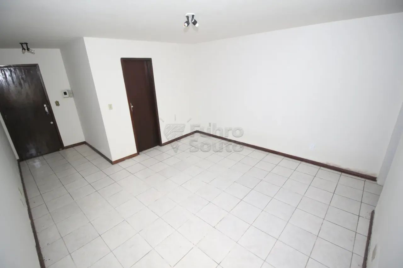 Oportunidade Única: Sala Comercial com Pátio no Coração da Cidade - Foto 2