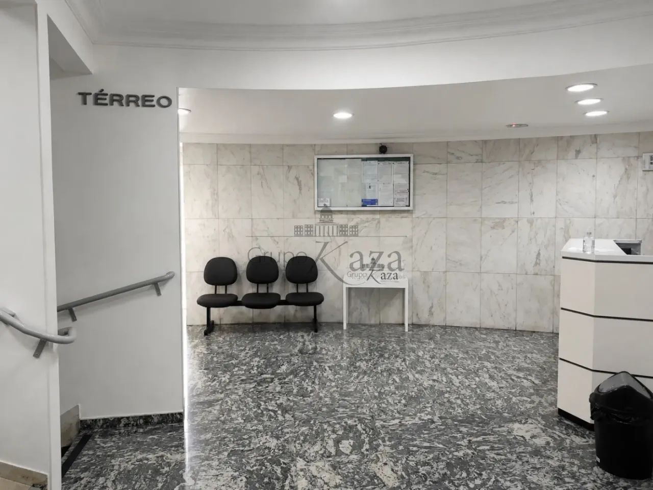 Oportunidade - Sala Comercial - Centro - Edifício Saint James - 35m². - Foto 4