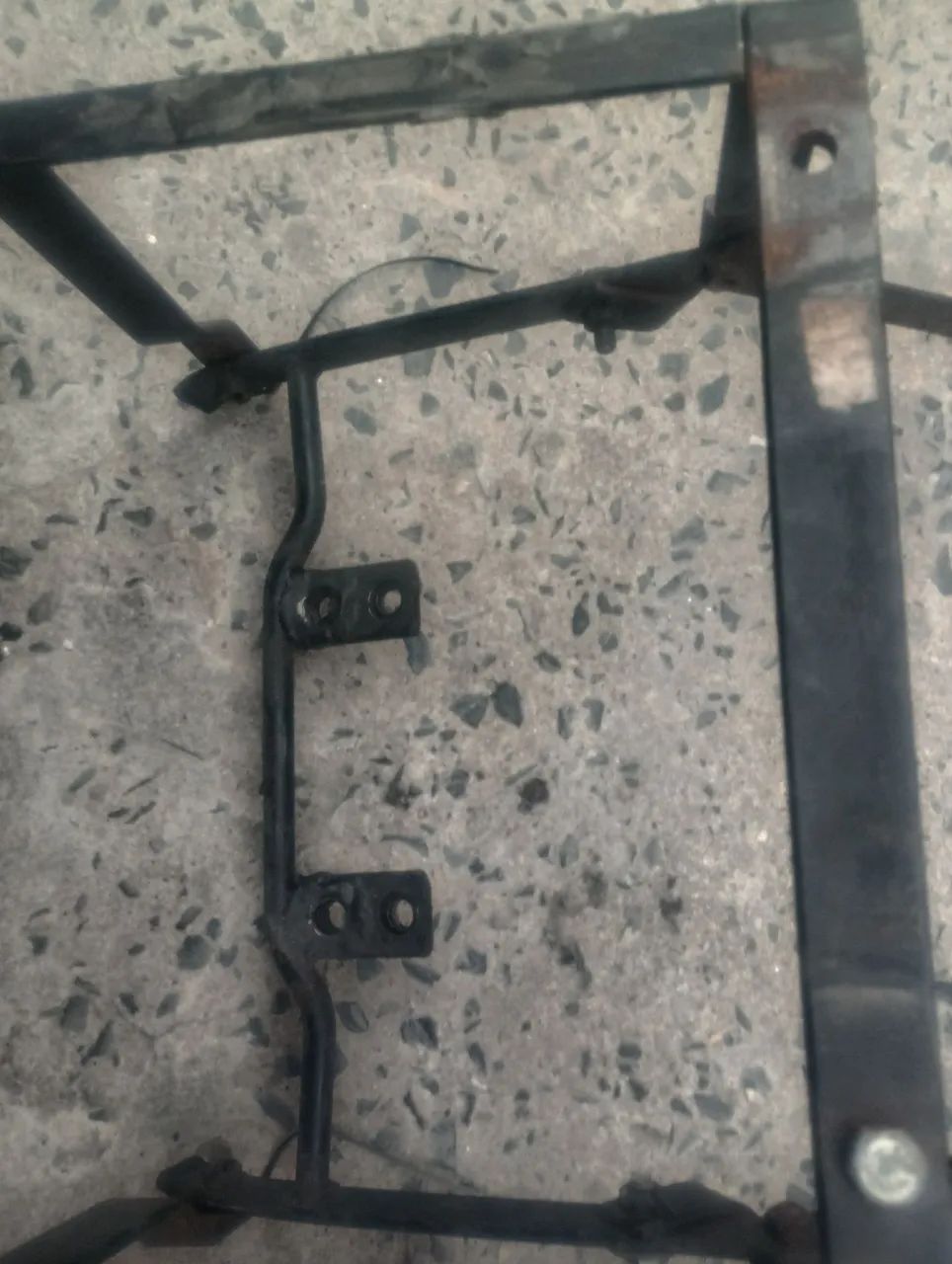 Suporte de baú tvs motu - Foto 2