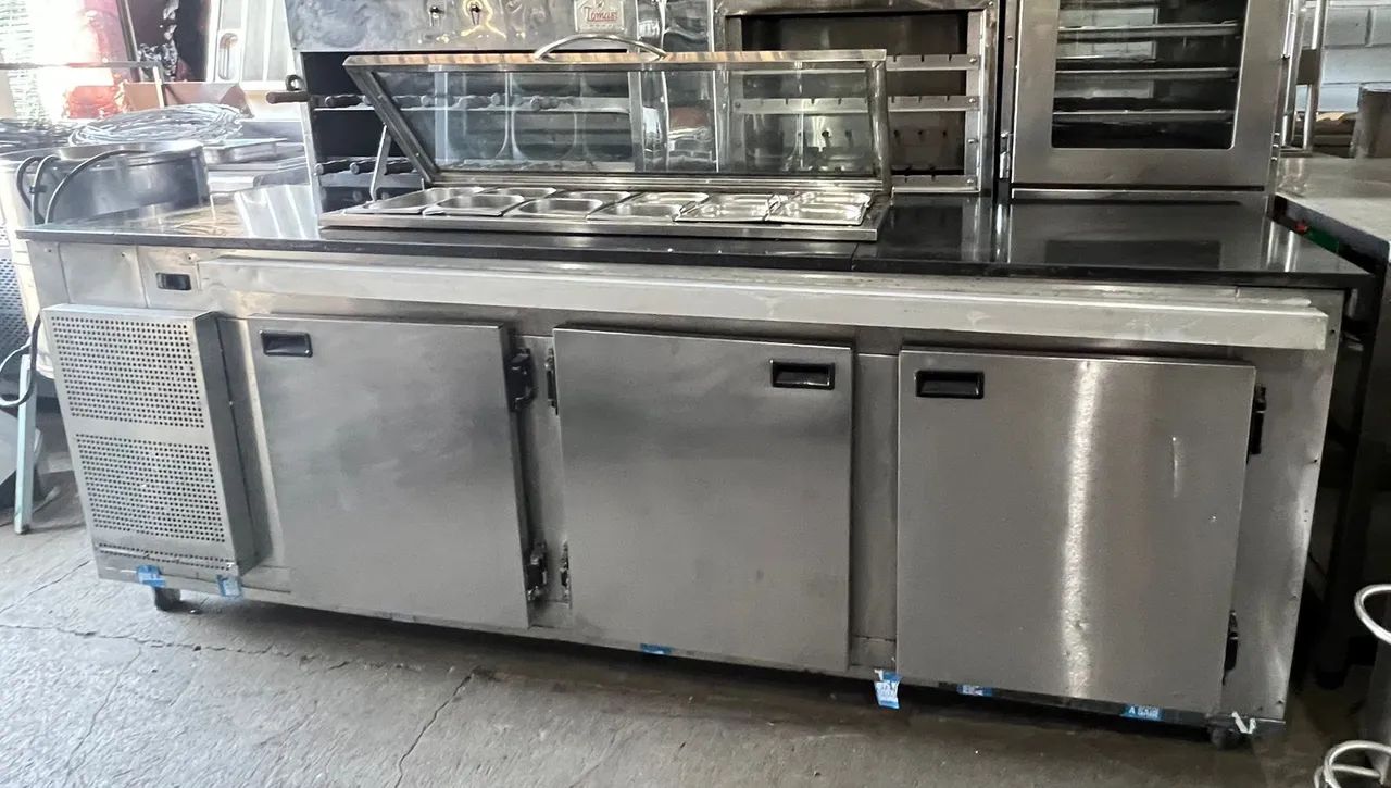 Balcão refrigerado Com Condimentadora Para Pizza 
