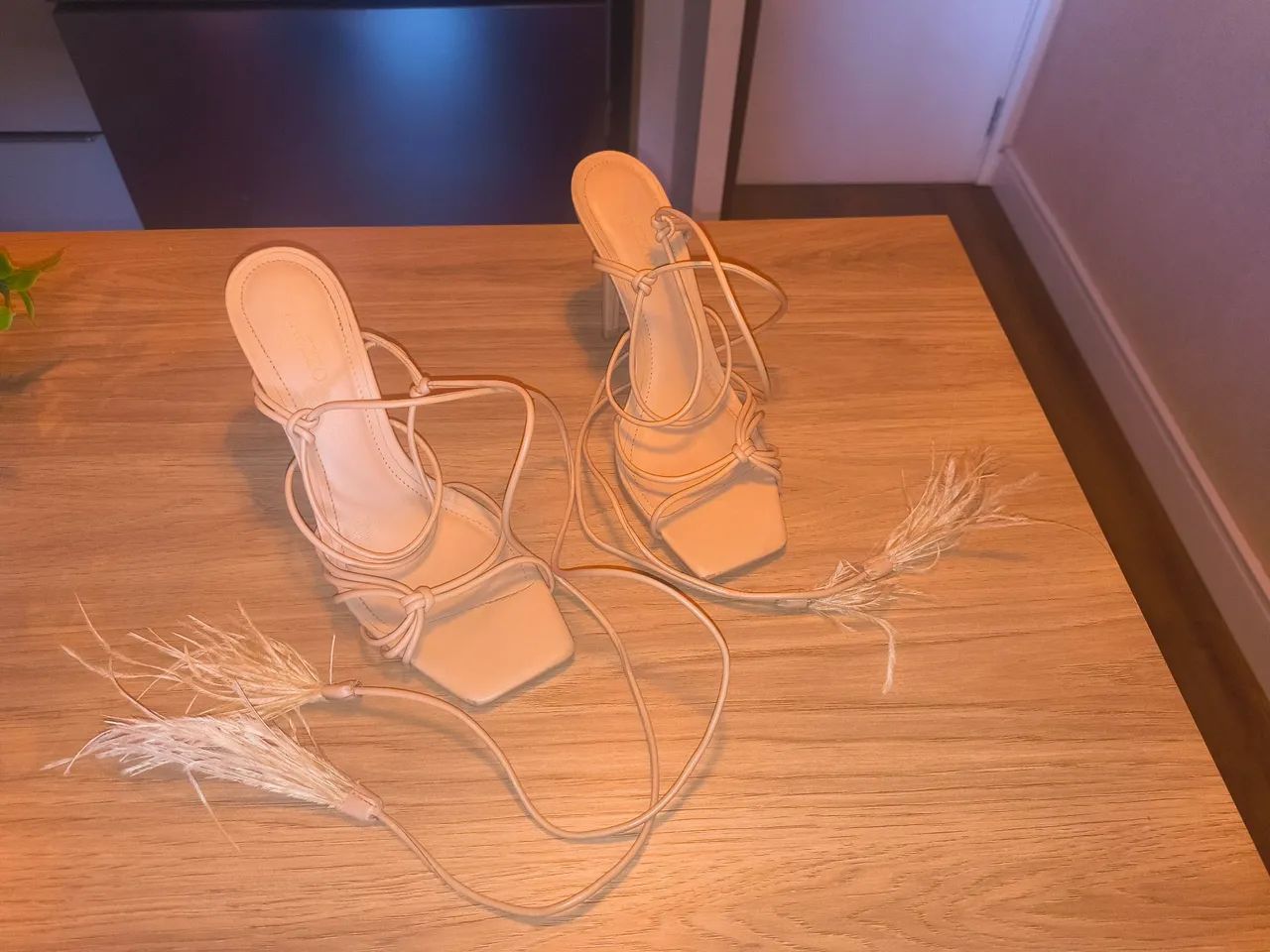 Vendo sandália Arezzo semi nova 