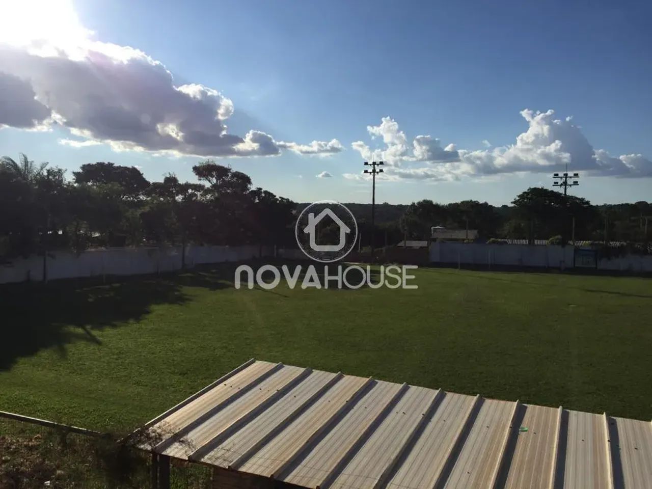 PRÉDIO COM CAMPO DE FUTEBOL E PISCINA À VENDA - Foto 2