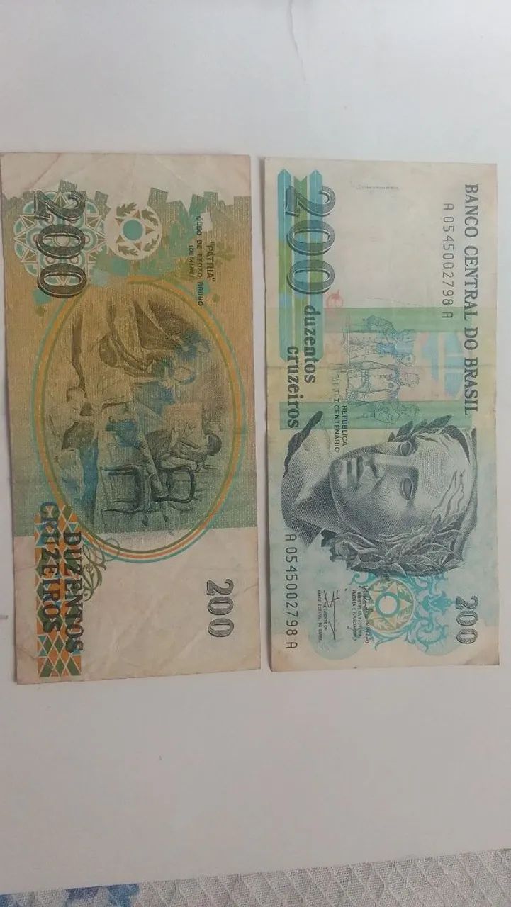 Notas duzentos cruzeiros Cr$ 200,00