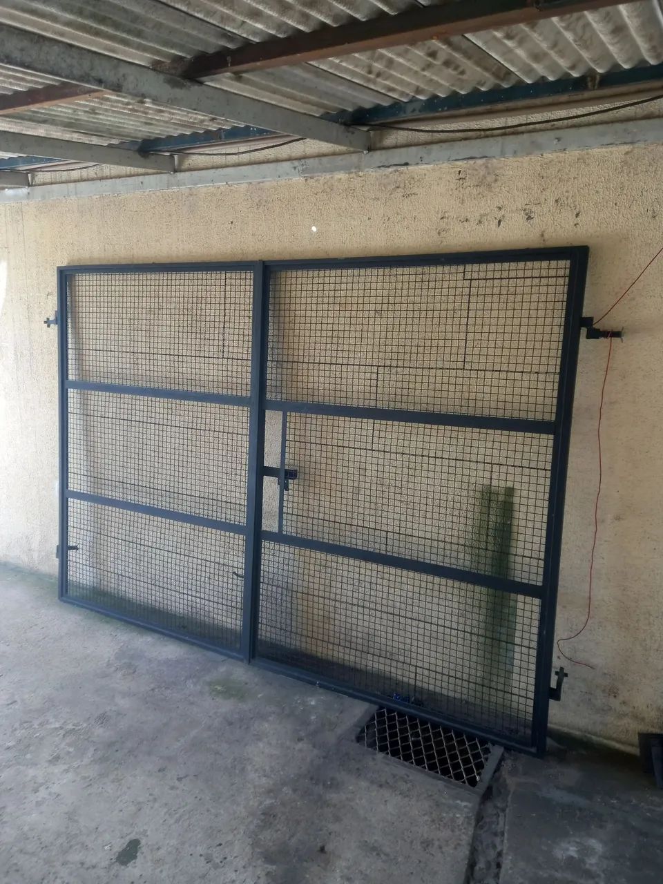 Portão pivotante 