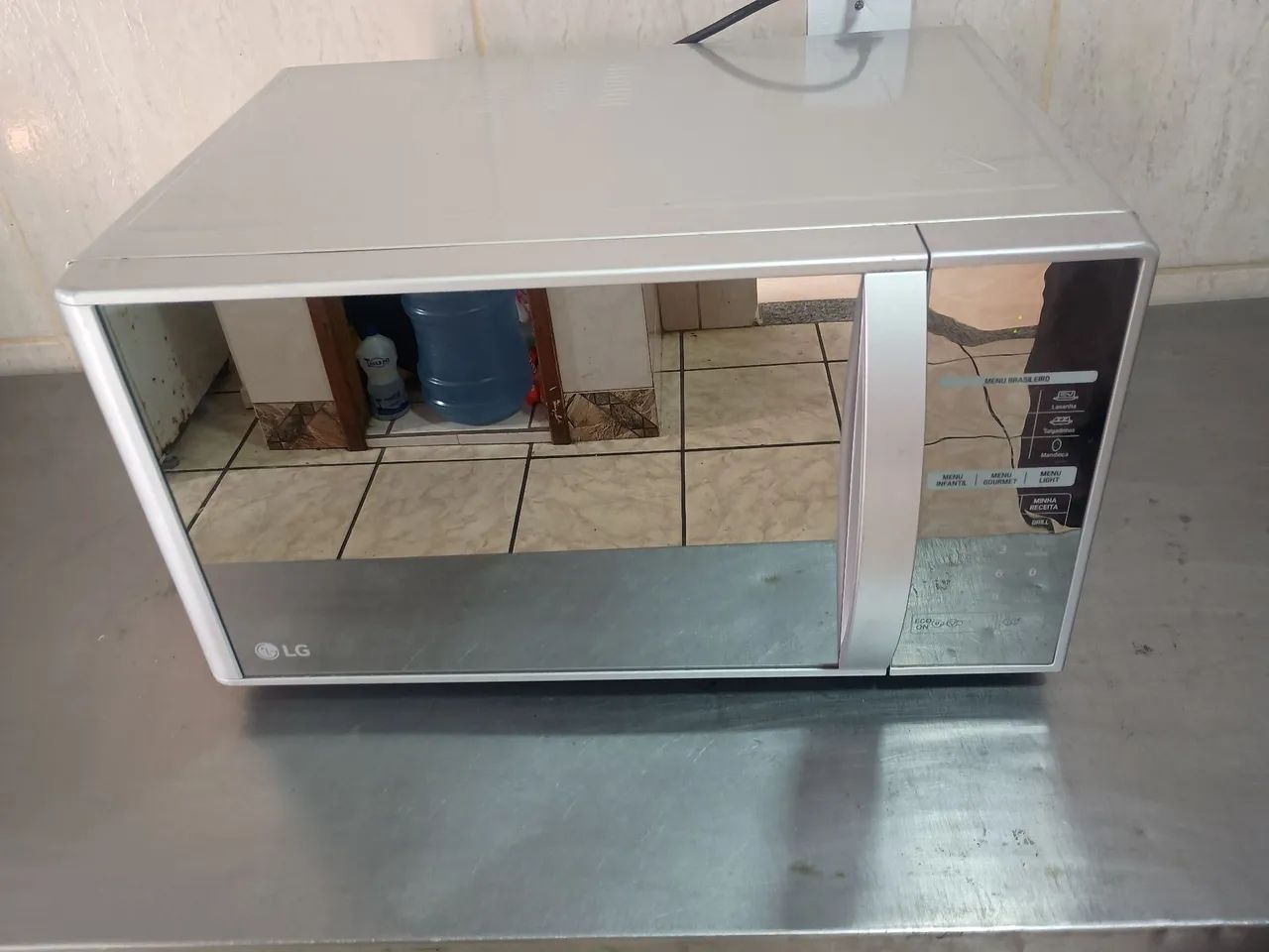 Microondas LG 31 lts - Foto 5