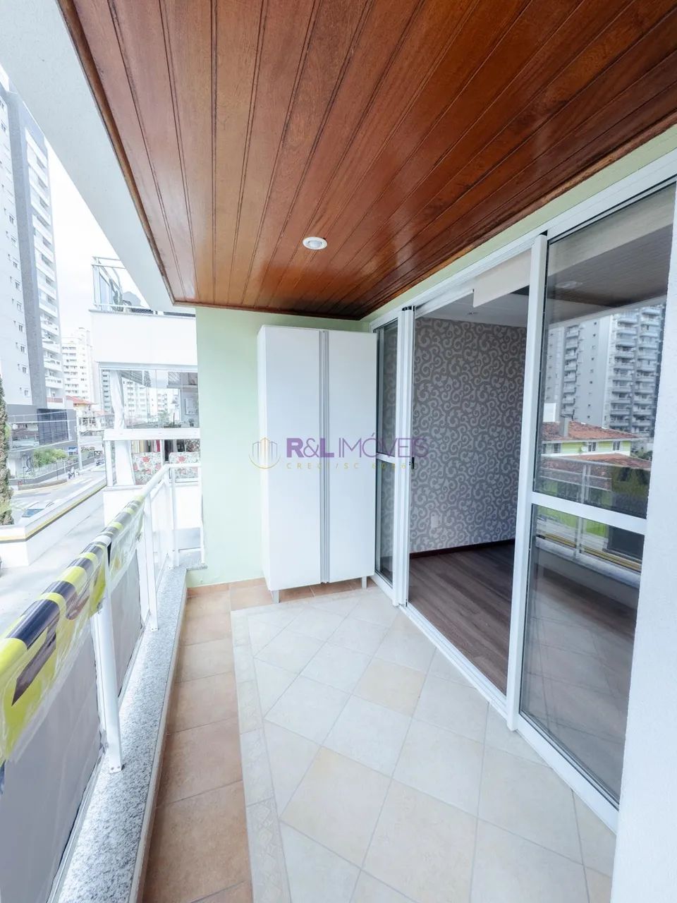 Alugue 3 Dormitórios com Suíte e 2 Vagas em Campinas - Foto 4