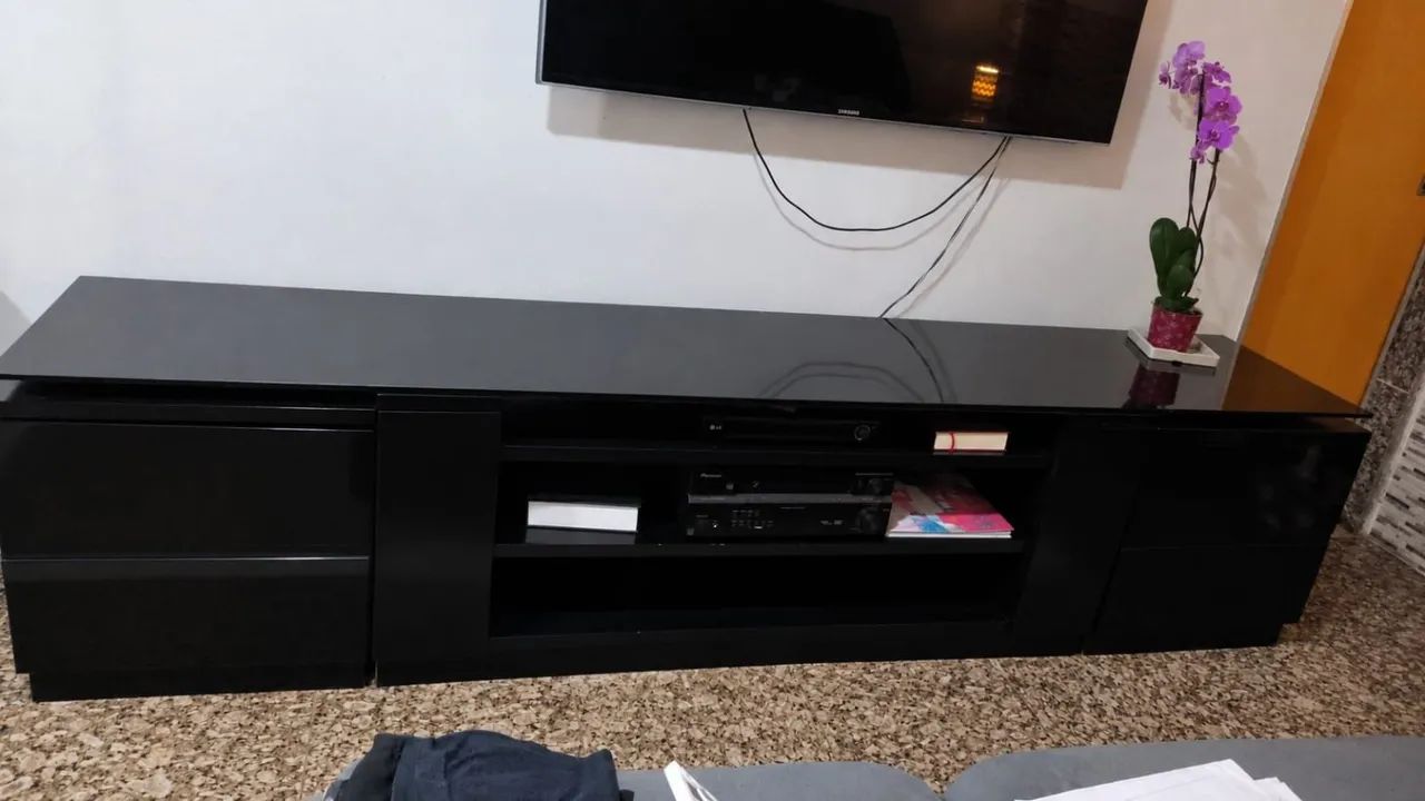 Rack preto com tampão de vidro