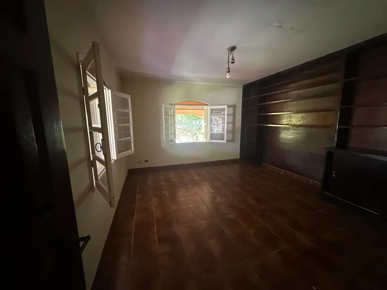 Imóvel para aluguel possui 150 metros quadrados com 4 quartos - Foto 4