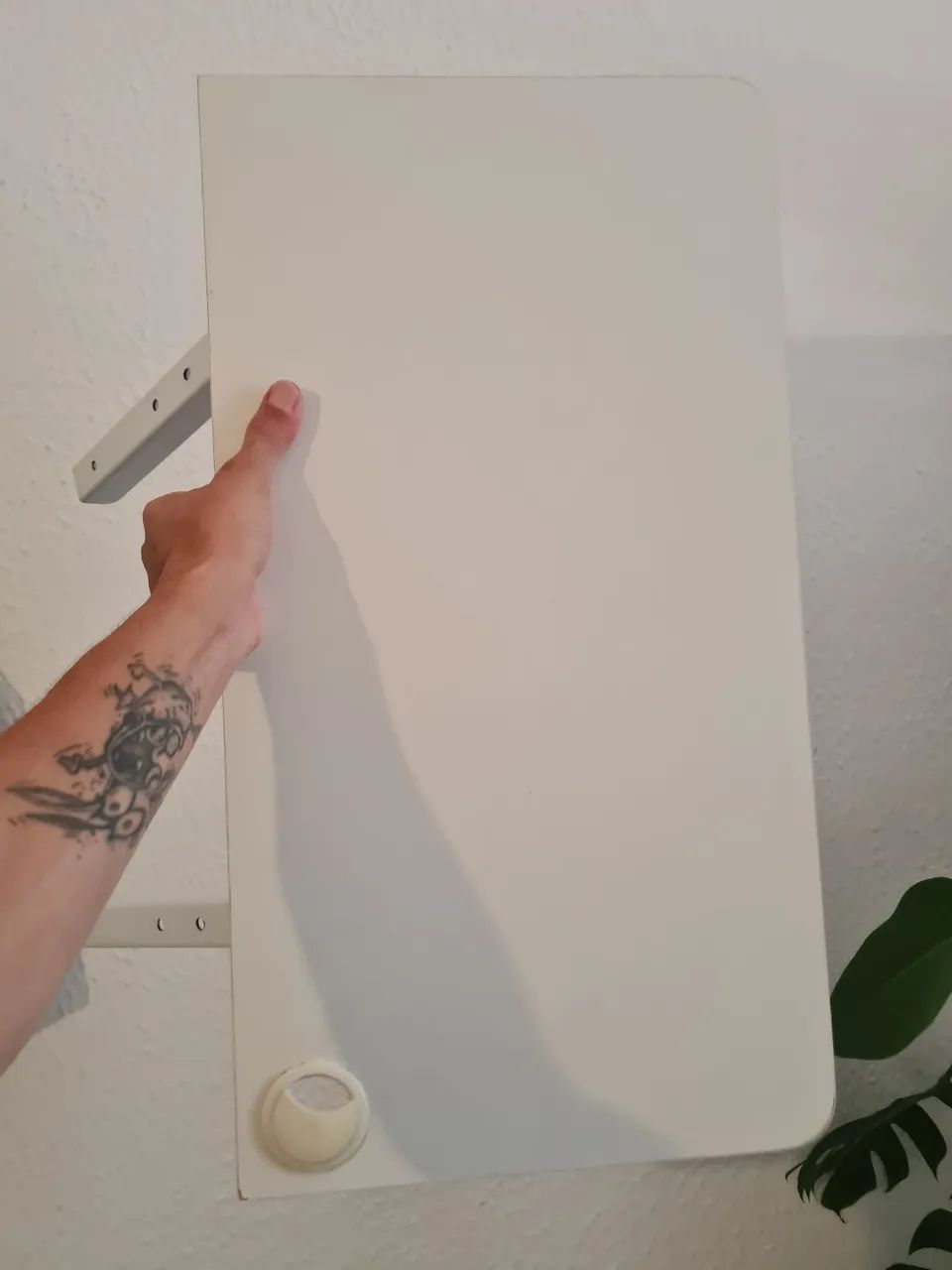 Mesa com dobradiças 