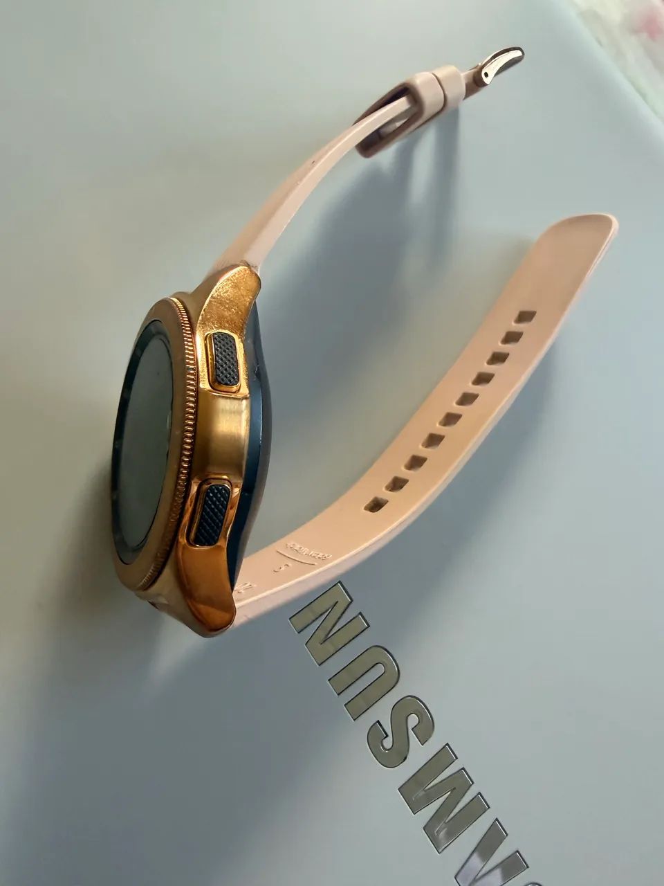 Relógio Samsung dourado - Foto 4